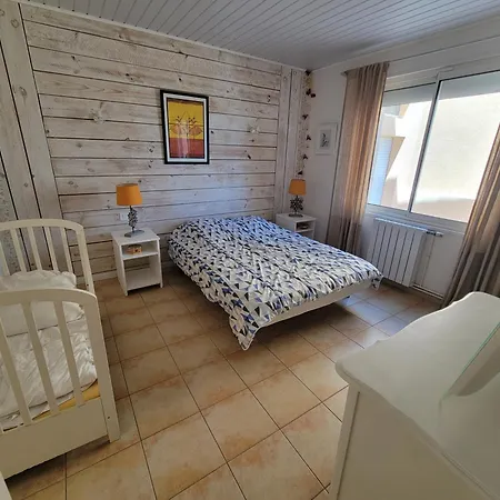 Apartamento Bel Face A La Mer, Au Rdc D'une Maison En Cours De Classement Meuble, 4 Couchages, Wifi, Lxbfm26 *